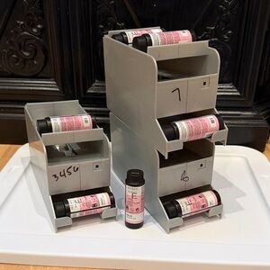 Shades EQ Roller Dispenser & Organizer